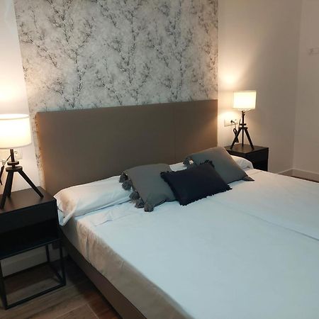 Hostal Garden Rous Paiporta Exteriör bild