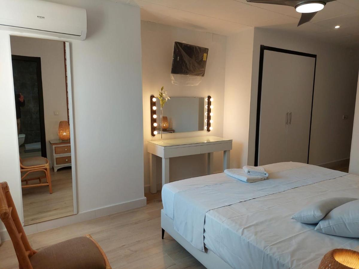 Hostal Garden Rous Paiporta Exteriör bild