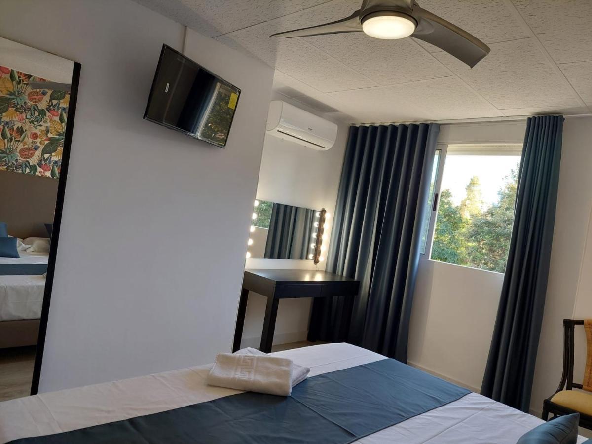 Hostal Garden Rous Paiporta Exteriör bild
