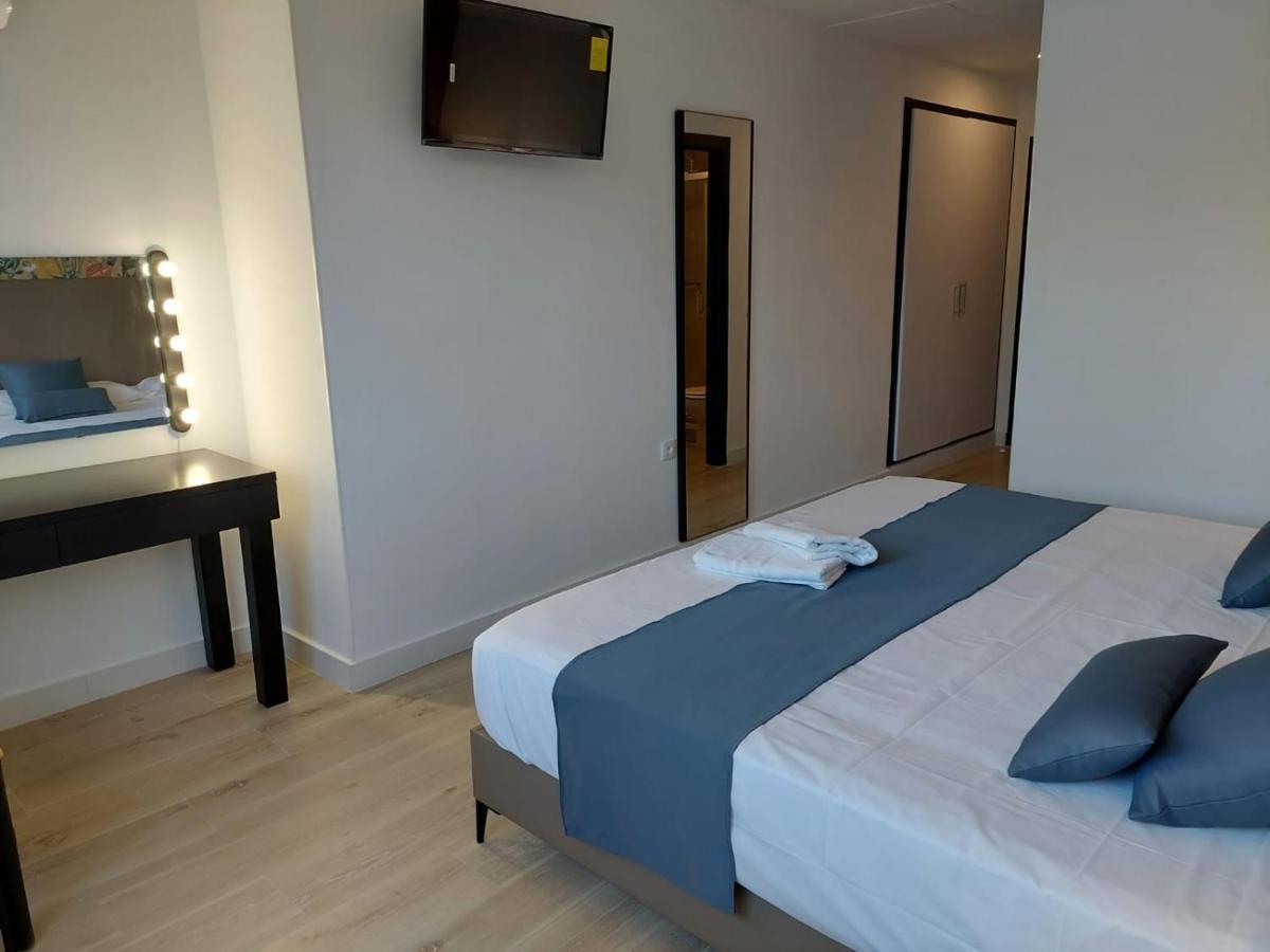 Hostal Garden Rous Paiporta Exteriör bild