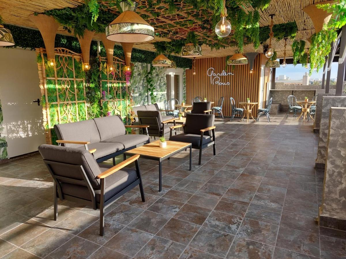 Hostal Garden Rous Paiporta Exteriör bild